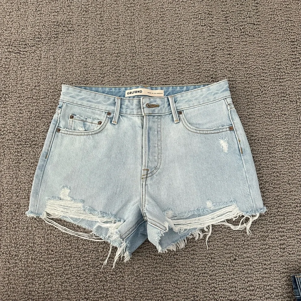 NWOT GRLFRND Helena High Rise Cut Off Short 24 - Picture 5 of 9